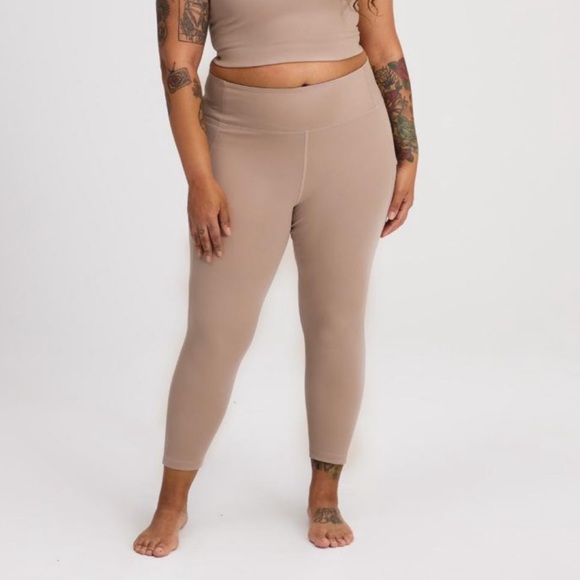 Girlfriend Collective summer high rise cropped compression leggings Quartz - Picture 2 of 13